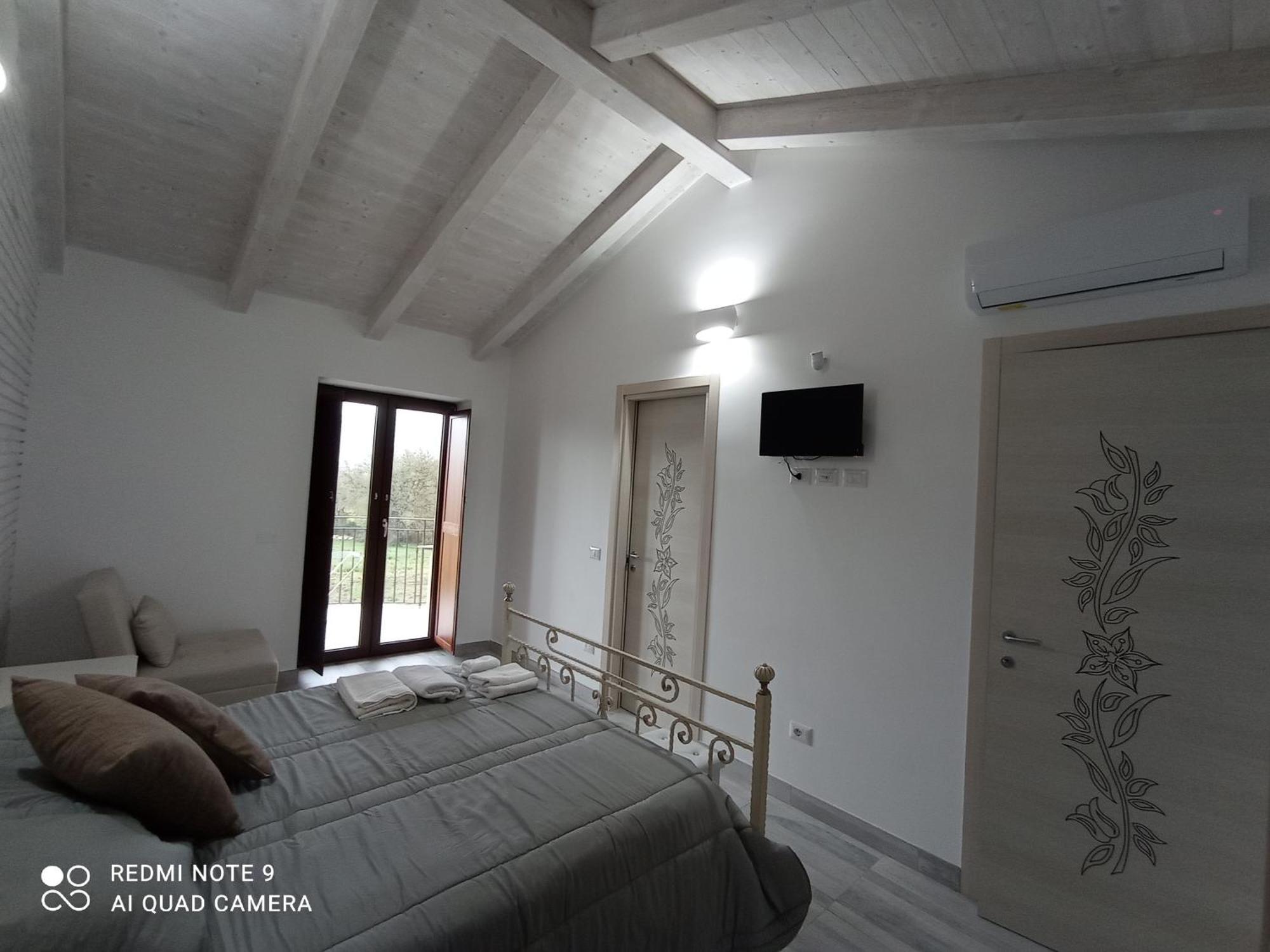 Lux Vera B & B 阿格罗波利 外观 照片